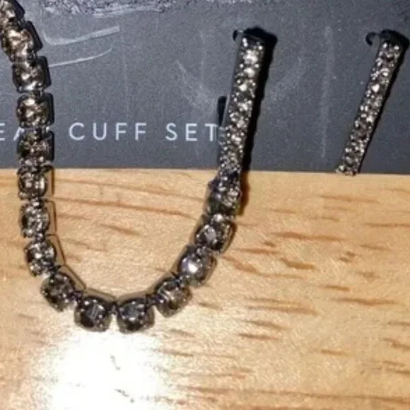 VERA WANG Rocker Chic Lightning Bolt Gunmetal Gray Crystal Mismatch Earrings~NEW - Picture 4 of 5